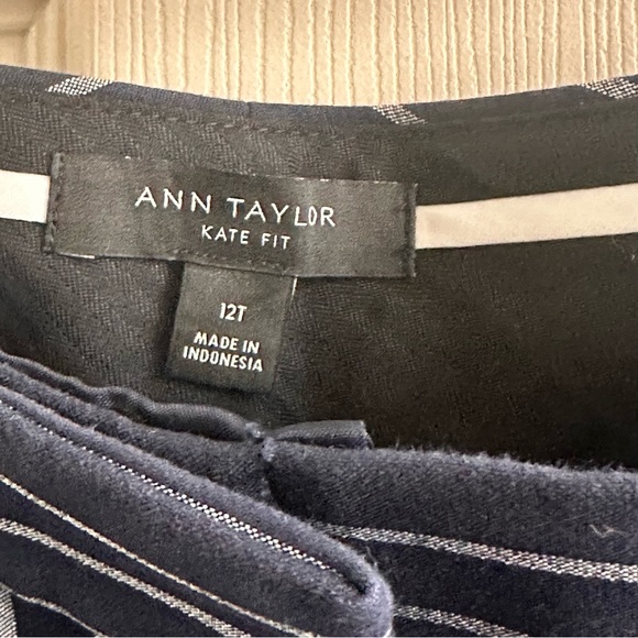 Ann Taylor Navy Striped Kate Fit Pants Women’s Size 12 Tall - Picture 6 of 8